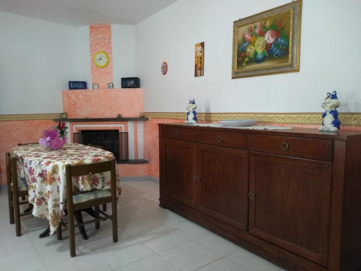 Villa Casale Hibiscus Santa Maria del Focallo Esterno foto